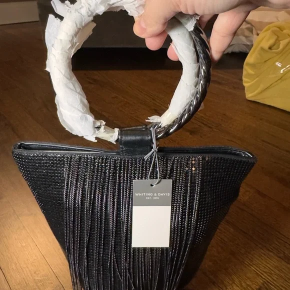 Chic Black Fringe Handbag NWT - Picture 3 of 6